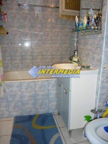 apartament-3-camere-decomandat-de-vanzare-alba-iulia-centru-7