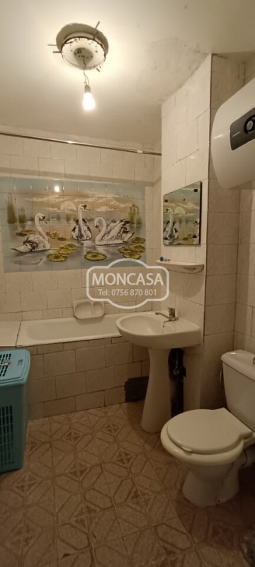 chirie-apartament-2-camere-zona-capat-1-etaj-3-semidecomandat-9