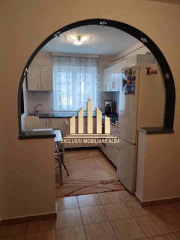 apartament-cu-3-camere-de-vanzare-in-cetate