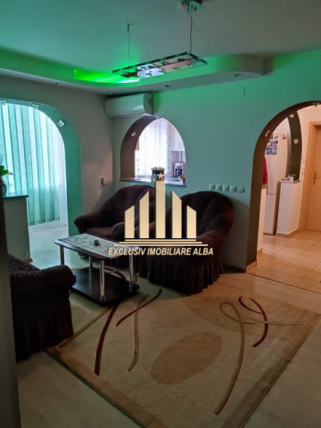 apartament-cu-3-camere-de-vanzare-in-cetate-1