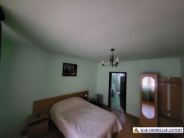 vila-10-camere-cu-teren-700-mp-de-vanzare-la-pestera-dambovicioara-arges-5