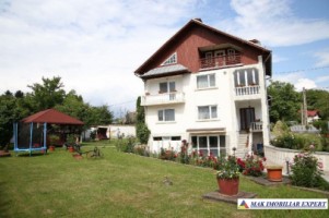 vila-8-camere-cu-teren-1200-mp-de-vanzare-in-apa-sarata-campulung-muscel-arges-ideala-pentru-familie-mare-sau-pensiune-1