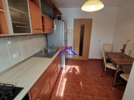 inchiriez-apartament-4-camere-decomandatrenovatzona-strand-9