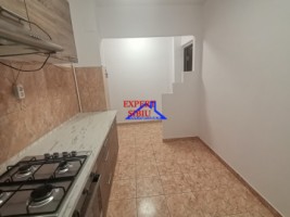 inchiriez-apartament-3-camere-partial-mobilat-zona-mihai-viteazul-1