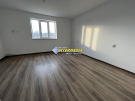 casa-noua-cu-4-camere-pivnita-de-vanzare-alba-iulia-finisata-teren-1400-mp-6