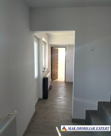 vila-cu-5-camere-cu-teren-de-400-mp-titesti-arges-6