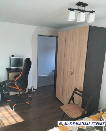 vila-cu-5-camere-cu-teren-de-400-mp-titesti-arges-5