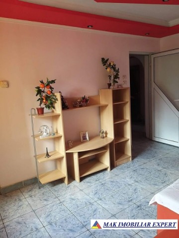 gasca-zurli-apartament-3-camere-cf-3-et-24-campulung-10