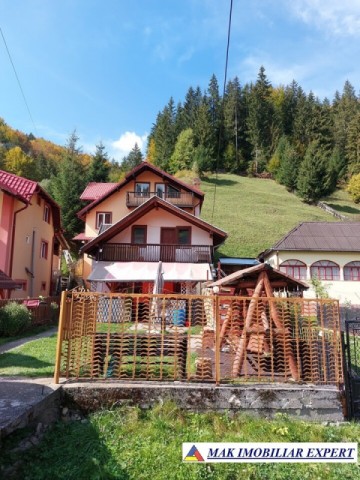 vila-11-camere-cu-teren-575-mp-de-vanzare-in-zona-pestera-dambovicioara-arges-ideala-pentru-investitie-turistica