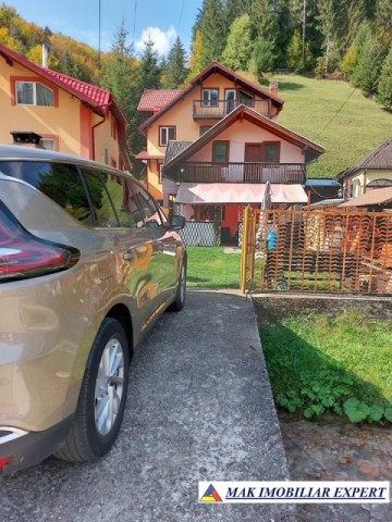 vila-11-camere-cu-teren-575-mp-de-vanzare-in-zona-pestera-dambovicioara-arges-ideala-pentru-investitie-turistica-1
