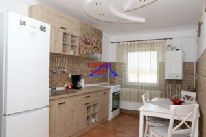 inchiriez-apartament-3-camere-la-mansardarecent-renovatzona-ciresica-6