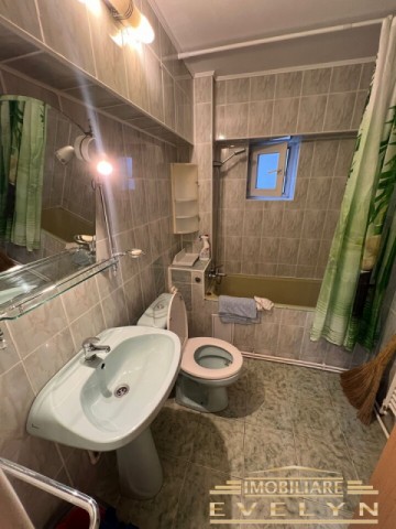 apartament-3-camere-de-inchiriat-zona-calea-nationala-pret-395-euro-5