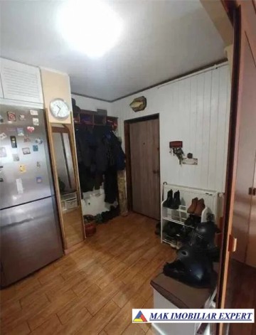 vand-apartament-4-camere-confort-1-etaj-p4-in-grui-campulung-muscel-arges-1