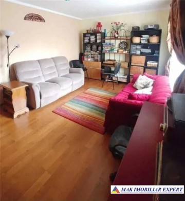 vand-apartament-4-camere-confort-1-etaj-p4-in-grui-campulung-muscel-arges