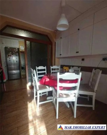 vand-apartament-4-camere-confort-1-etaj-p4-in-grui-campulung-muscel-arges-4