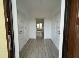 casa-la-sol-in-baiceni-com-curtesti