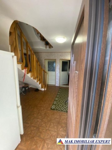 vand-vila-8-camere-cu-teren-de-1000-mp-stalpeni-arges-6