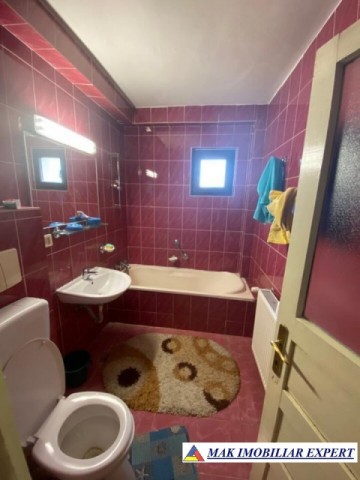 vand-vila-8-camere-cu-teren-de-1000-mp-stalpeni-arges-9