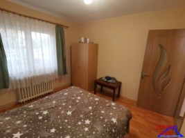 inchiriez-apartament-2-camere-decomandat-zona-centrala-2