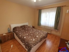 inchiriez-apartament-2-camere-decomandat-zona-centrala-4