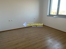 apartament-2-camere-etaj-intermediar-bloc-nou-cetate-finisaje-de-lux-parcare-si-boxa-11