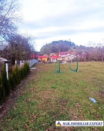 vand-teren-intravilan-1300-mp-flamanda-campulung-muscel-arges-ideal-pentru-dezvoltare-rezidentiala