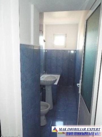 spatiu-comercial-locuinta-e-vila-7-camere-centru-campulung-muscel-arges-11