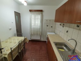 inchiriez-apartament-2-camere-decomandatrenovat-zona-centrala-1