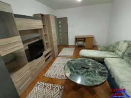 inchiriez-apartament-2-camere-decomandatrenovat-zona-centrala-4