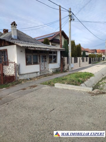 casa-6-camere-teren-4000-mp-de-vanzare-in-schitu-golesti-arges-1