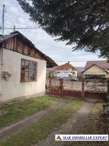 casa-6-camere-teren-4000-mp-de-vanzare-in-schitu-golesti-arges-11