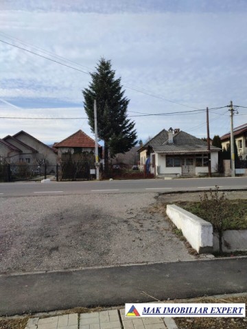 casa-6-camere-teren-4000-mp-de-vanzare-in-schitu-golesti-arges-18