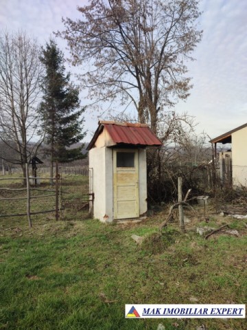 casa-6-camere-teren-4000-mp-de-vanzare-in-schitu-golesti-arges-21