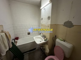 apartament-de-vanzare-3-camere-decomandat-in-cetate-bloc-foste-proprietati-4