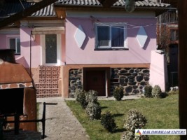 casa-3-camere-cu-teren-825-mp-de-vanzare-in-aninoasa-arges-1