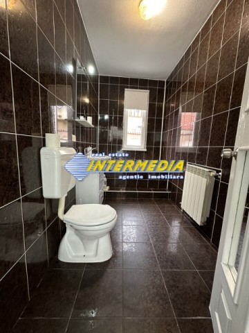 casa-de-vanzare-cu-3-camere-in-alba-iulia-zona-centru-cu-900-mp-teren-utilitati-si-la-asfalt-8