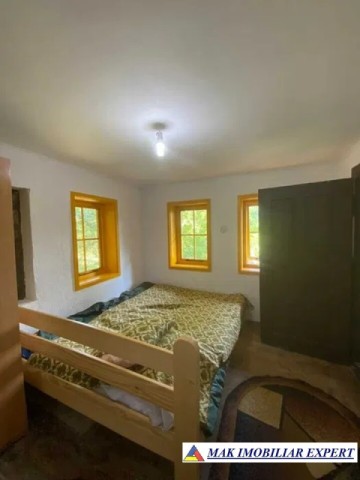 vizionare-de-paste-casa-de-vacanta-2-camere-teren-1000-mp-de-vanzare-in-bughea-de-jos-arges-3