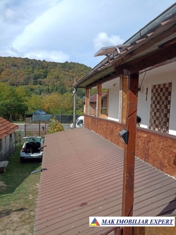 casa-musceleana-3-camere-cu-teren-1250-mp-de-vanzare-in-apa-sarata-campulung-muscel-arges-1