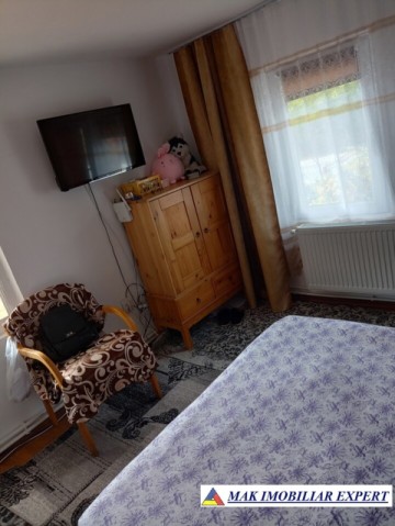 casa-musceleana-3-camere-cu-teren-1250-mp-de-vanzare-in-apa-sarata-campulung-muscel-arges-4