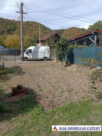 casa-musceleana-3-camere-cu-teren-1250-mp-de-vanzare-in-apa-sarata-campulung-muscel-arges-7