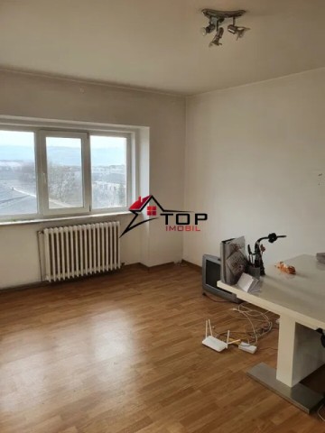 apartament-cu-3-camere-decomandat-pacurari