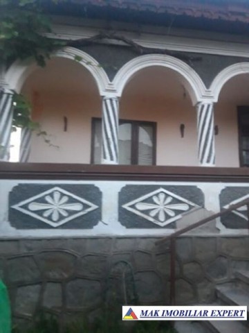 casa-3-camere-teren-400-mp-cetateni-1