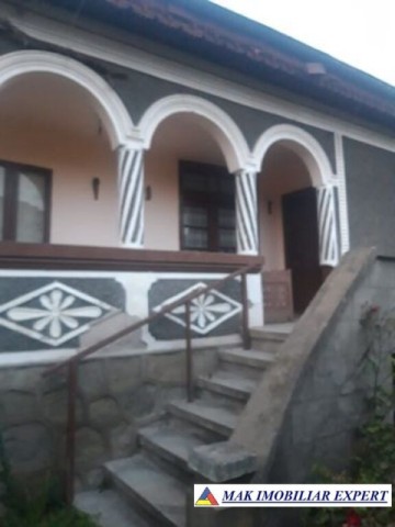 casa-3-camere-teren-400-mp-cetateni