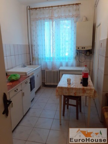 apartament-cu-3-camere-de-inchiriat-in-alba-iulia-1