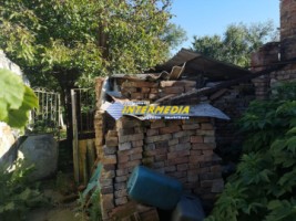 casa-de-vanzare-cu-600-mp-teren-in-centru-la-strada-asfaltata-8
