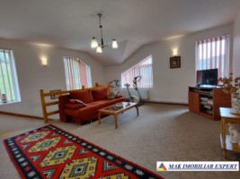 vila-cu-6-camere-si-teren-de-1512-mpde-vanzare-rucar-arges-8