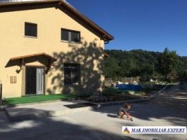vila-2-corpuri-cu-teren-4500-mp-de-vanzare-in-apa-sarata-campulung-muscel-arges-ideala-pentru-familie-extinsa-sau-pensiune