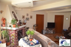 de-vanzare-in-predeal-vila-de-vacanta-15-camere-12