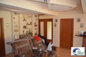 de-vanzare-in-predeal-vila-de-vacanta-15-camere-13