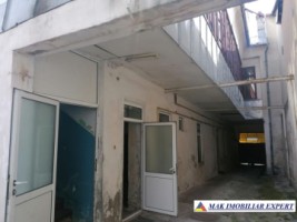 vila-stil-cu-7-camere-si-teren-de-337-mp-de-vanzare-in-centru-campulung-muscel-arges-ideala-pentru-locuinta-de-familie-sau-investitie-28